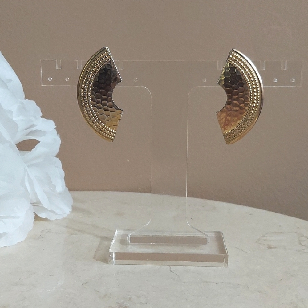 Vintage 1990s Goldtone Hammered Pattern Crescent Shaped Post Back Earrings